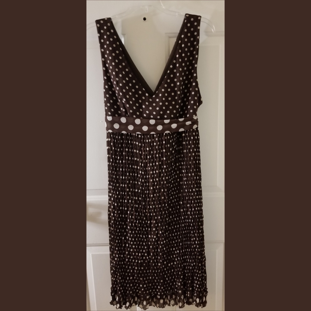 Dress - Picture 2 of 5